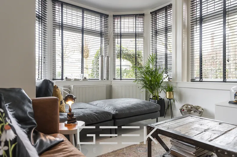 Bay window